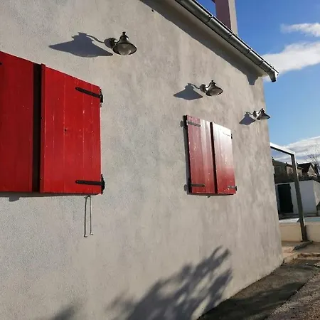 Kuca Za Odmor Laurus S Bazenom Holiday home *