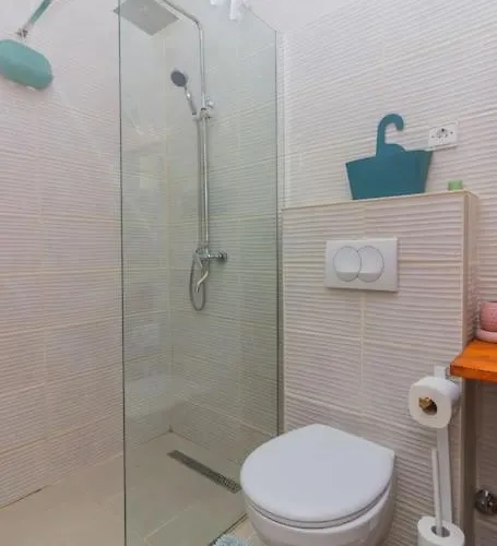 Kuca Za Odmor Laurus S Bazenom Kukljica