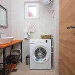 Kuca Za Odmor Laurus S Bazenom